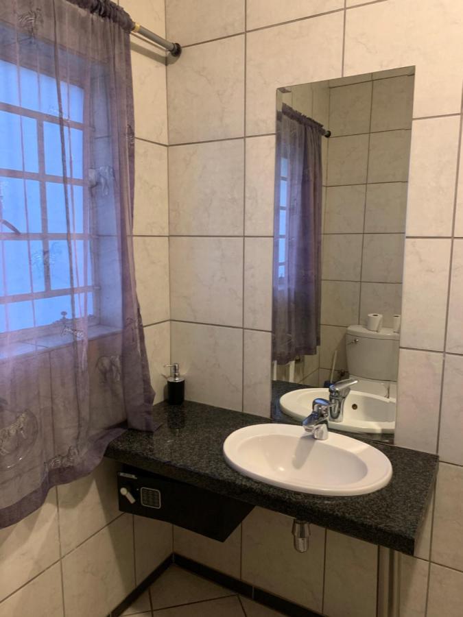 Hotel Pension Casa Africana Windhuk Zewnętrze zdjęcie